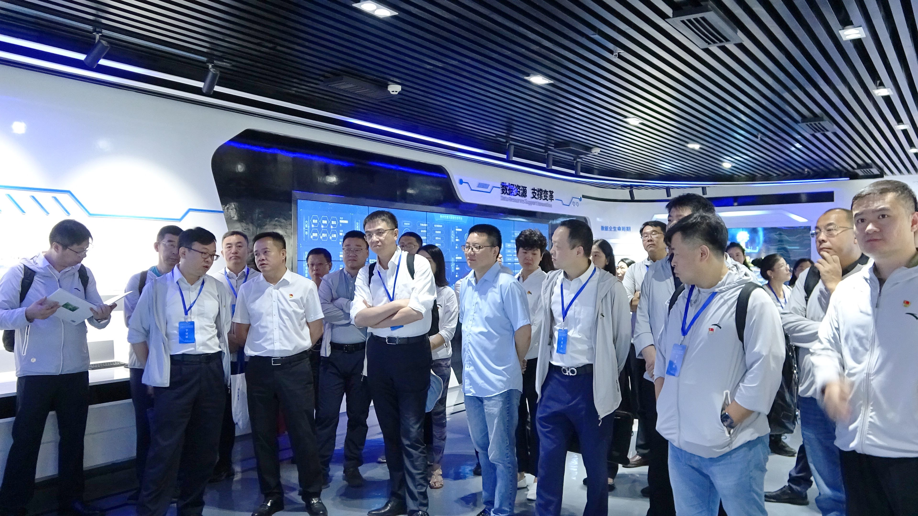 中国交通信息科技集团与澳门新葡萄新京公司开展联学共建活动